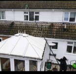 cleaning roof